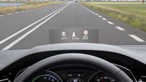 Povezljivost in avtomobili