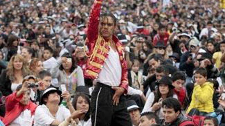 Oboževalci v mehiški prestolnici.