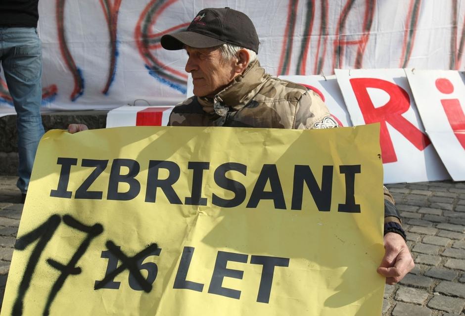 ljubljana26.02.09, Manifestacija ob 17. obletnici izbrisa, izbrisani, presernov  | Avtor: Nik Rovan