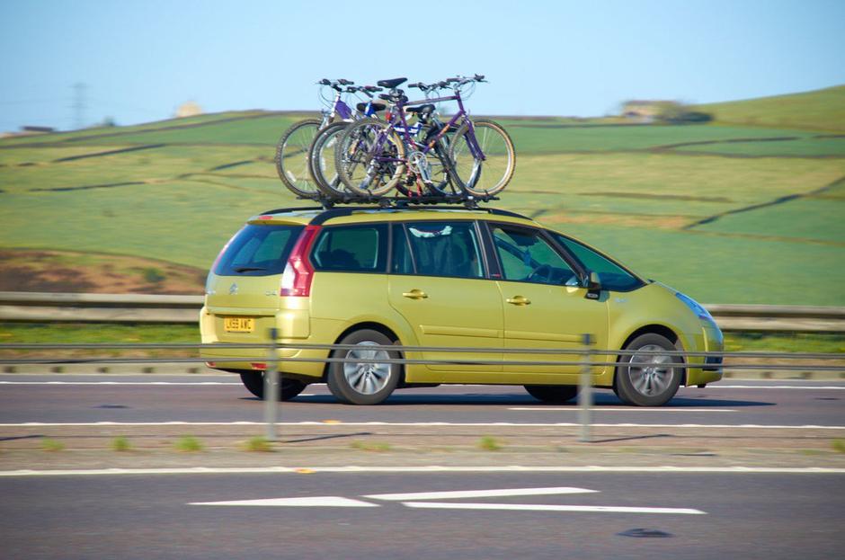 Kolesa na strehi vozila | Avtor: Profimedia