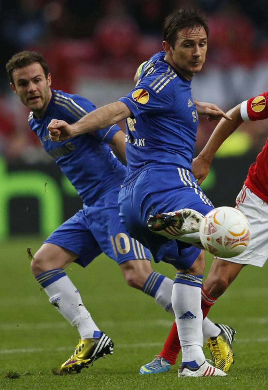lampard mata benfica chelsea evropska liga finale | Avtor: Reuters
