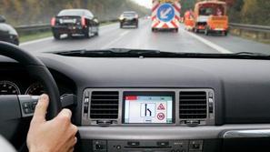 Navigacija GPS in brezžično omrežje ponujata učinkovit način za opazovanje prome