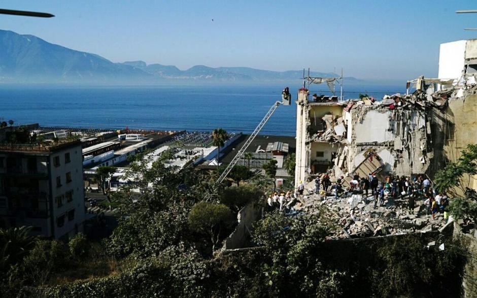 Neapelj porušena stavba | Avtor: Žurnal24