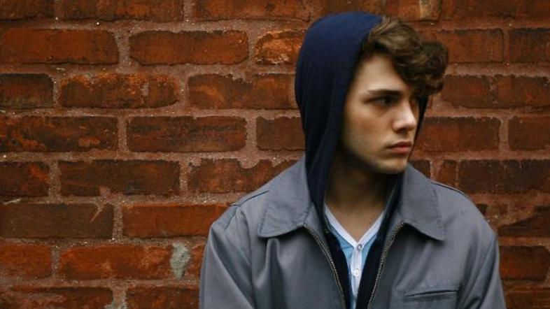 Gre za zabavno in trpko avtobiografsko pripoved o težavnem razmerju med materjo 