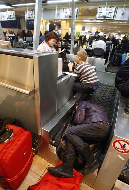 Rusija, letališče, sneg