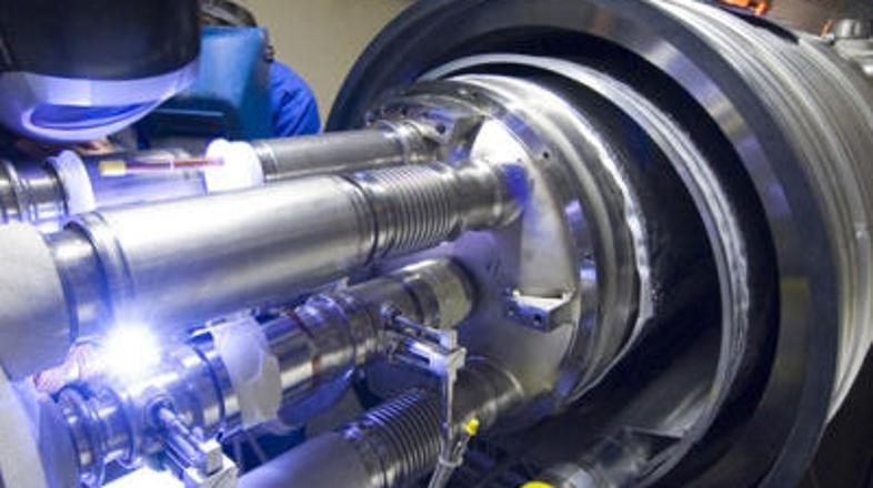 Cilj celotnega projekta je odkrivanje Higgsovega bozona, ki trenutno obstaja sam