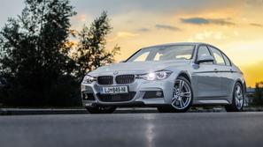 BMW 330 e 