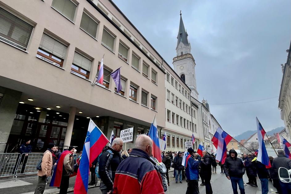Protesti Janez Janša Celje sodišče sodstvo