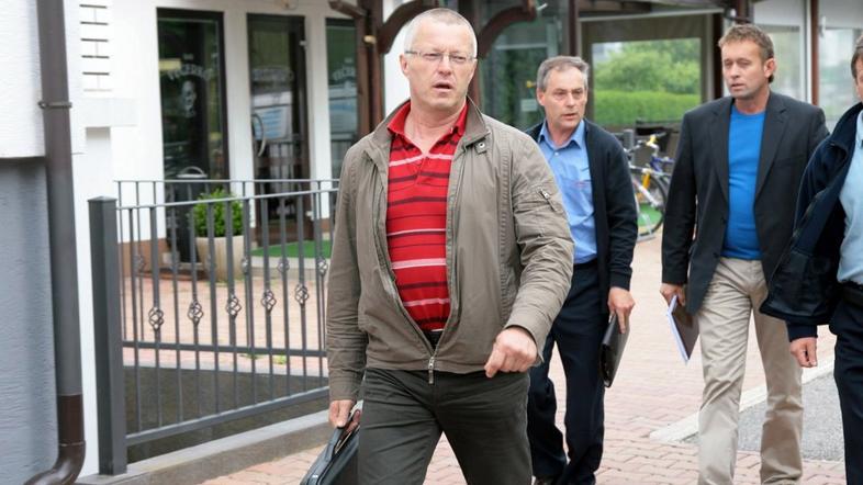 “Že osnove na računalniku mi gredo težko. Jaz pa naj bi bil heker in najbrž moj 