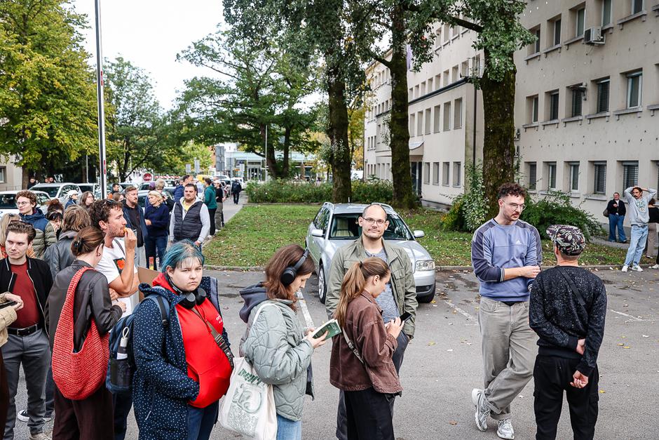 zakonodajni referendum, posvetovalni referendum, volišče | Avtor: Saša Despot