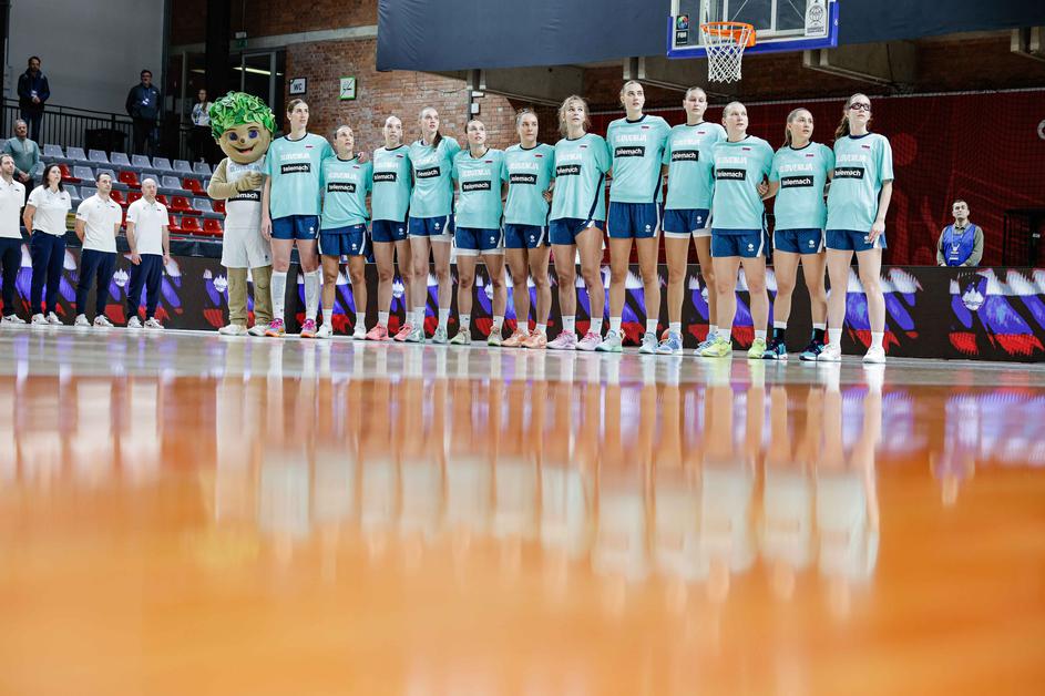 kvalifikacije za EP 2027, ženske, Slovenija - Latvija