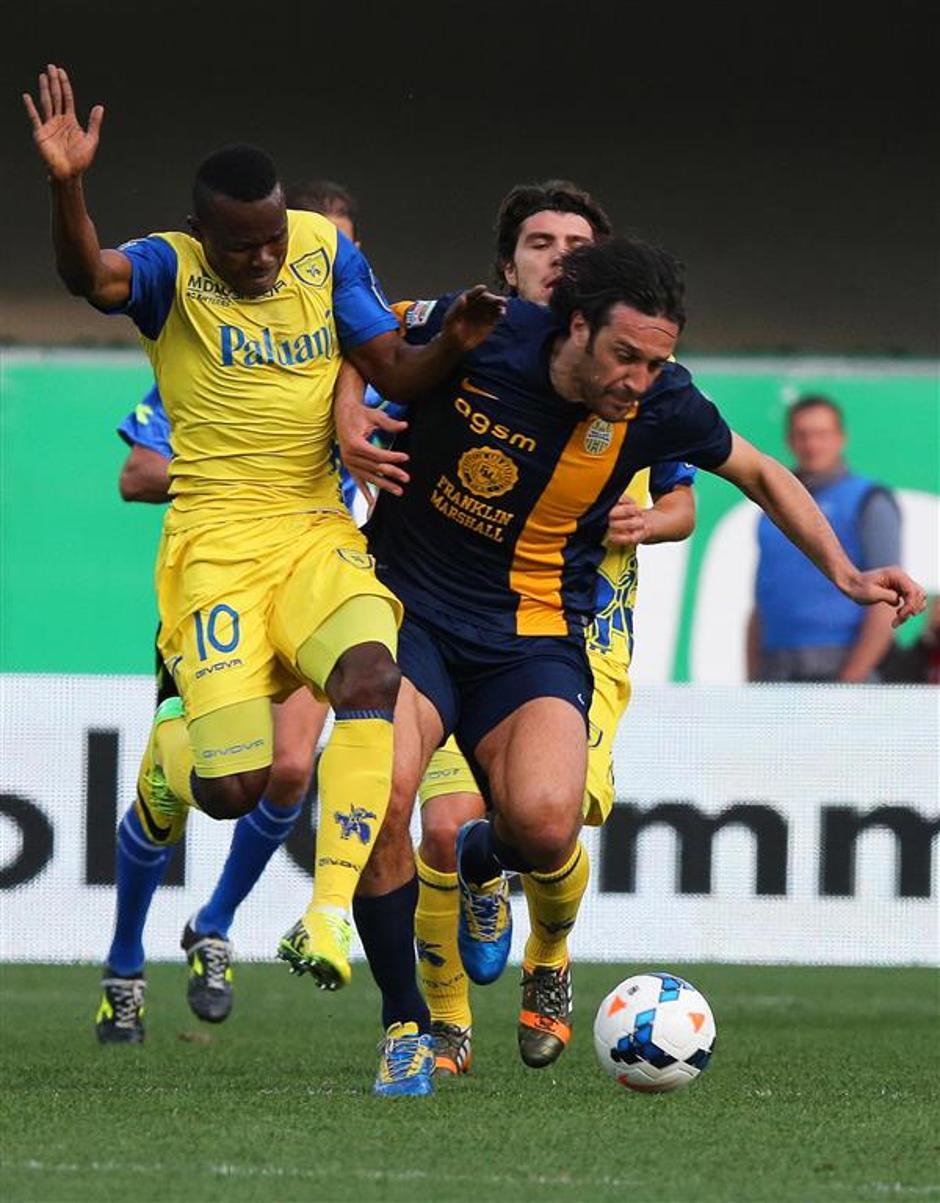 Toni Obinna Chievo Hellas Verona derbi Serie A Italija liga prvenstvo | Avtor: EPA