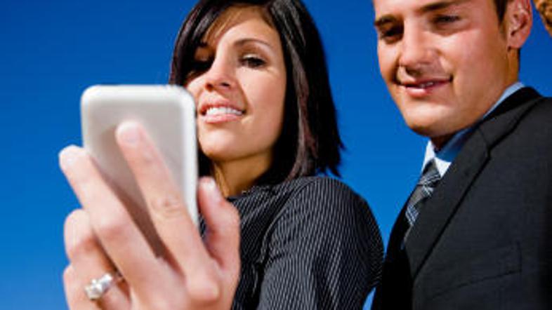 Sedaj boste napolnili baterijie in svoje najljubše romane naložili na e-bralnik.