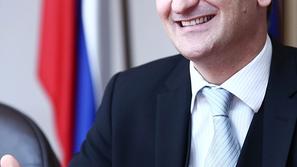 Slovenija 20.01.2014 Samo Omerzel minister za infrastrukturo in prostor, intervj