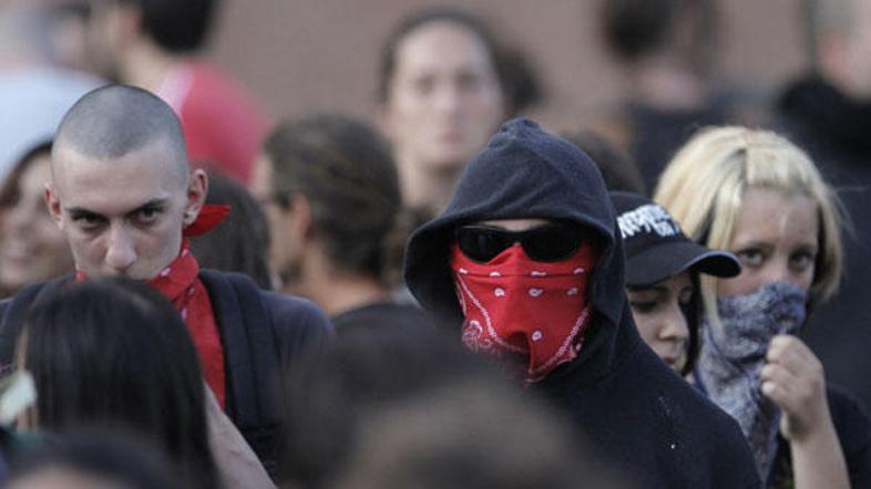 V torek je med protesti proti G8 v Rimu že izbruhnilo nasilje.