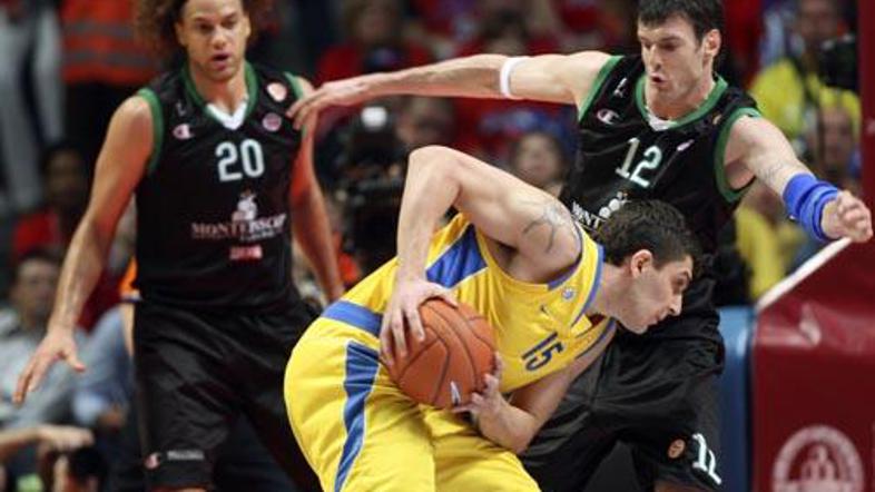 Maccabi je ob polčasu zaostajal za 14 točk, a drugi polčas dobil z 59:40.