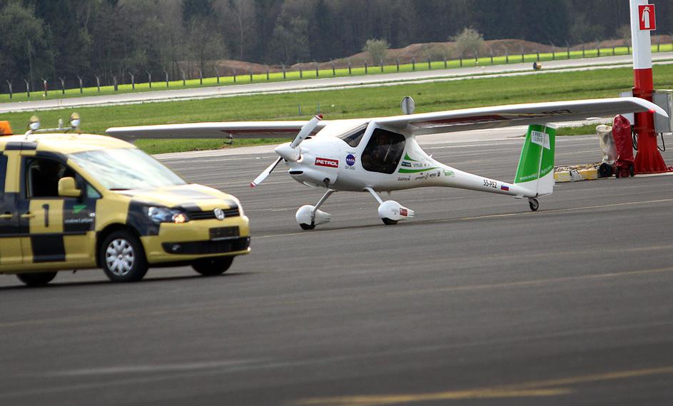 Lenarčič prispel na Brnik