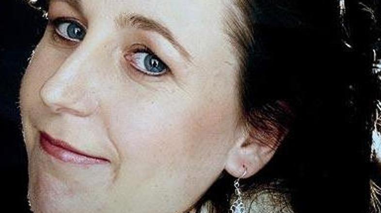 Medicinsko osebje se je balo, da bodo preganjani, če jo bodo poskušali rešiti.