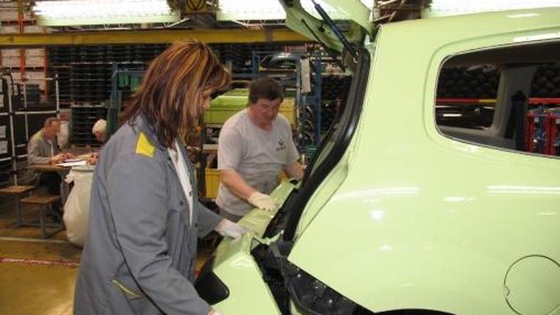 revoz_proizvodnja_131008_zurnal