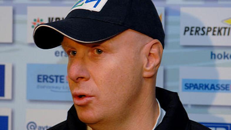 Bojan Zajc še vedno odigra kakšno partijo hokeja.