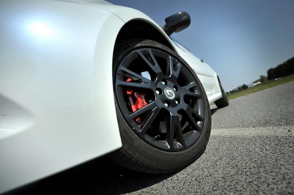 Renault clio RS Akrapovič