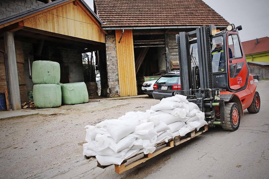 Laze | Avtor: Saša Despot