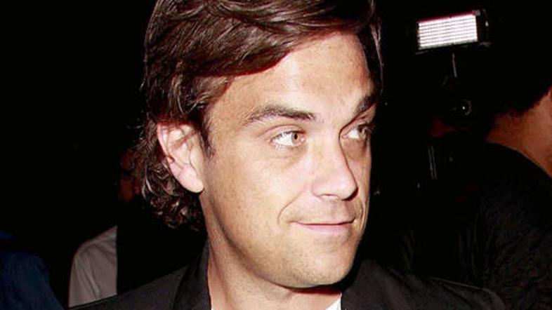 Policija se je z Robbiejem pogovorila. Pevec naj ne bi bil osumljenec.