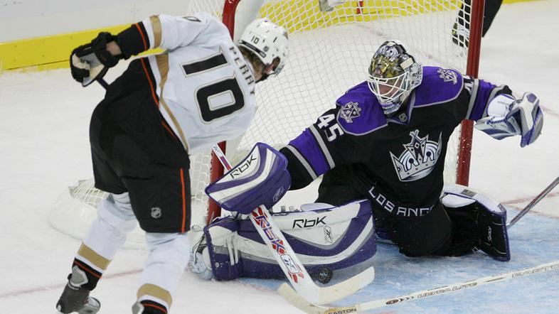 Vratar Kraljev Jonathan Bernier je na srečanju proti Nashville Predators vpisal 