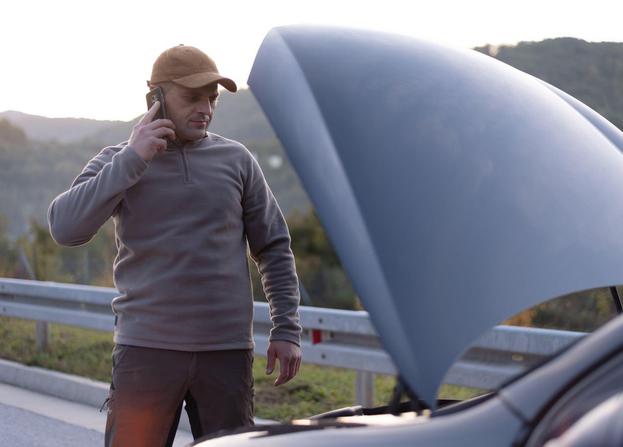 Avto, okvara, težave, mehanik