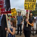 Protesti proti posredovanju v Siriji
