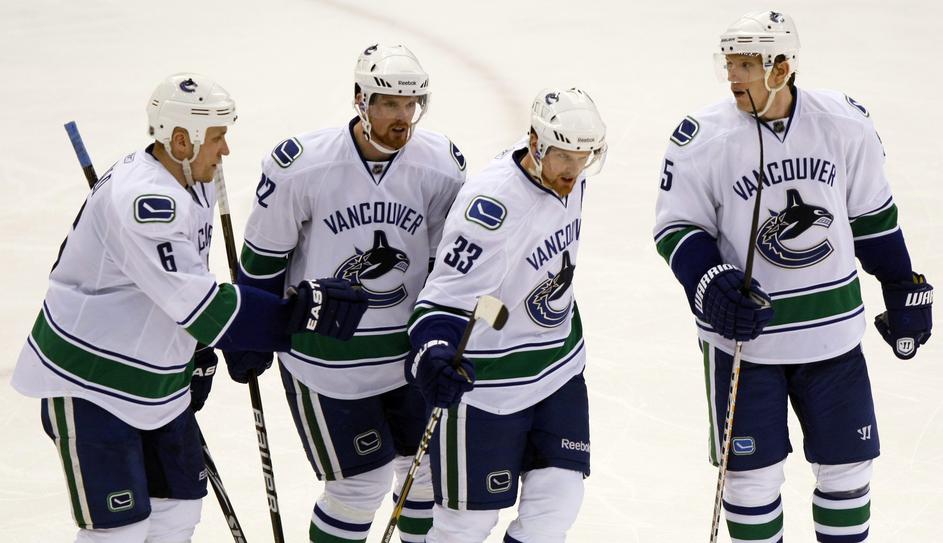 Detroit Red Wings : Vancouver Canucks 1:2