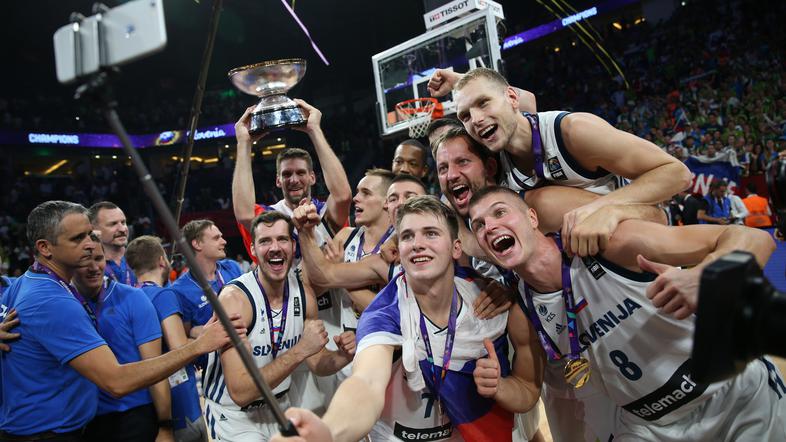 Finale Eurobasket, Slavje