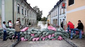 Karitas je takoj po poplavah iz svojega sklada že razdelil 35 tisoč evrov. Najve