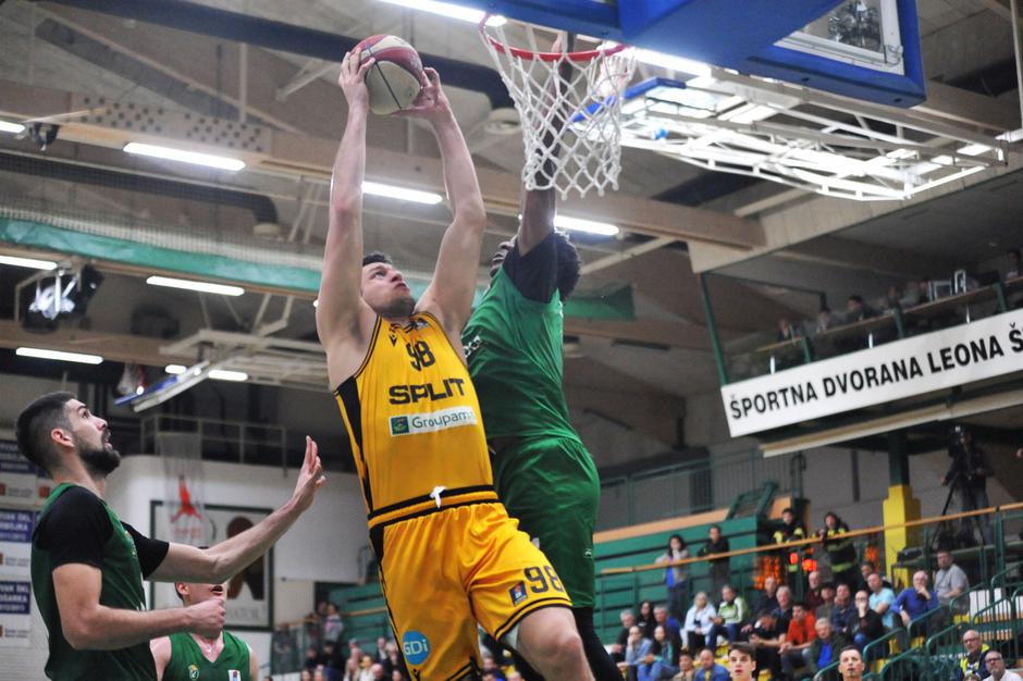 KK Krka : KK Split | Avtor: Drago Perko/kosarka.si