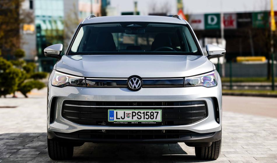 Tiguan z bencinskim in električnim motorjem je ob trenutni ceni zelo smiselna izbira