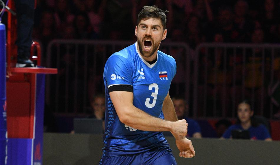 Poškodba kapetana, poraz v prvem nizu, a je prišlo do preobrata