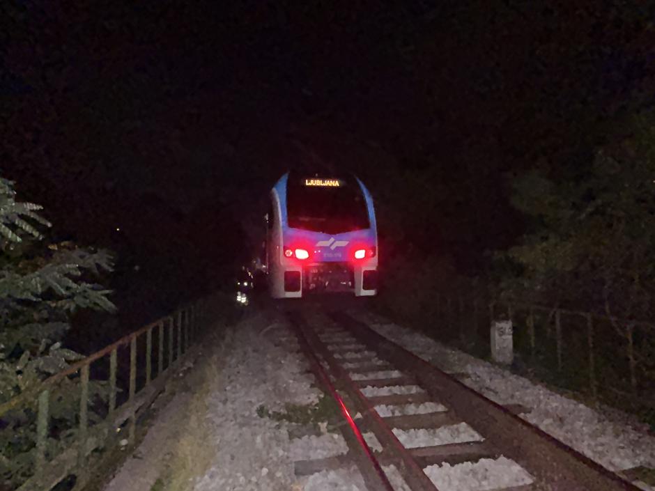 skala na železniških tirih trčenje vlaka | Avtor: Slovenske železnice