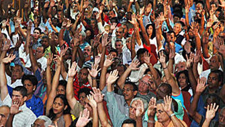 Mestni svetniki se veselijo, ker je Castrovo ime na seznamu za volitve v narodno