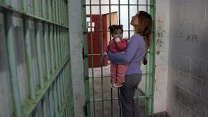 Otroci vzgojeni v zaporu