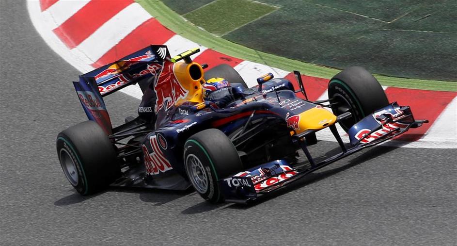 VN Španije 2010 dirka Barcelona Mark Webber red Bull