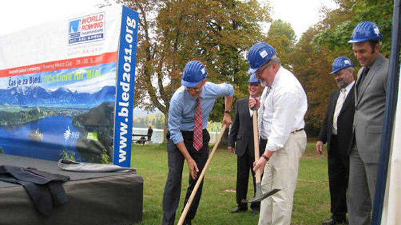 Igor Lukšič (levo), šolski minister in predsednik častnega odbora za izvedbo sve
