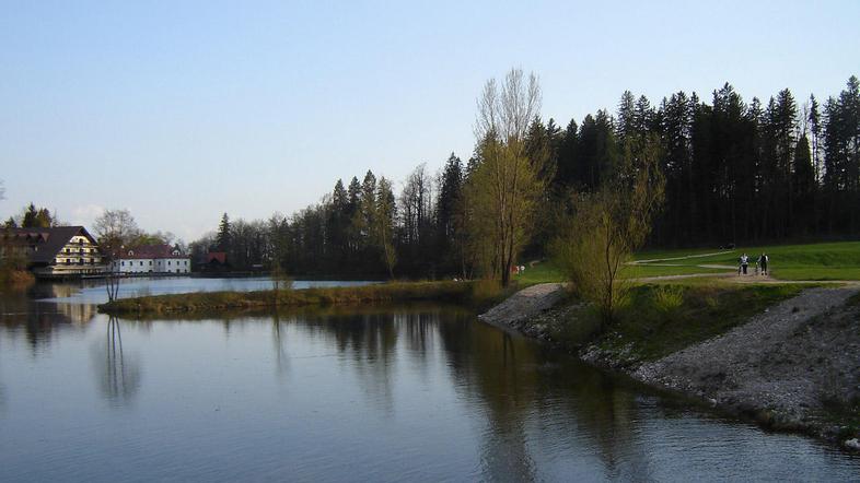 Naloga zavoda bo promocija Preddvora in jezera Črnava, ki je najprepoznavnejši e