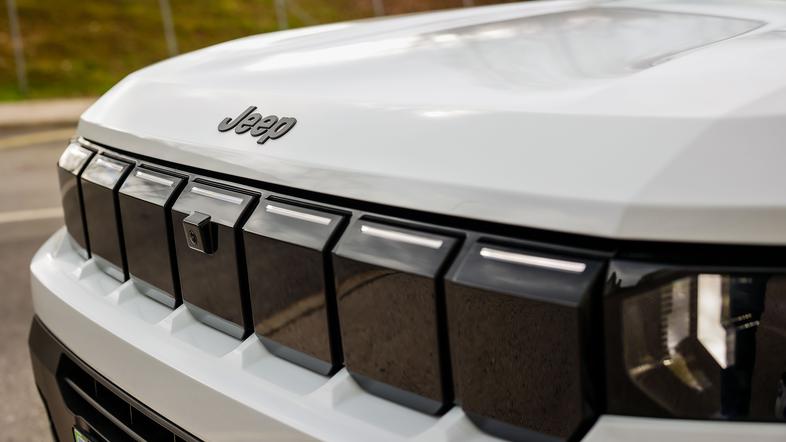 predstavitev jeep compass