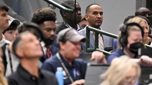 Nico Harrison kislega obraza