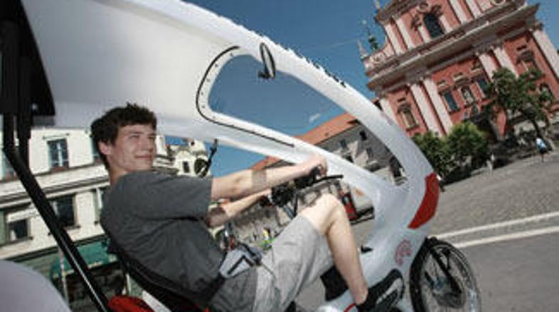 Rikše trixi so po promocijskem tednu za zdaj umaknili, ker čakajo na ustrezne do