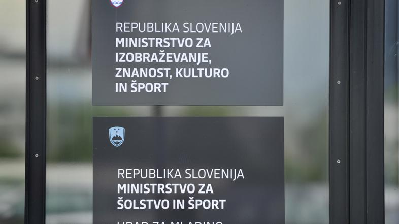 slovenija 23.05.12, ministrstvo, ministrstvo za izobrazevanje, znanost, kulturo 