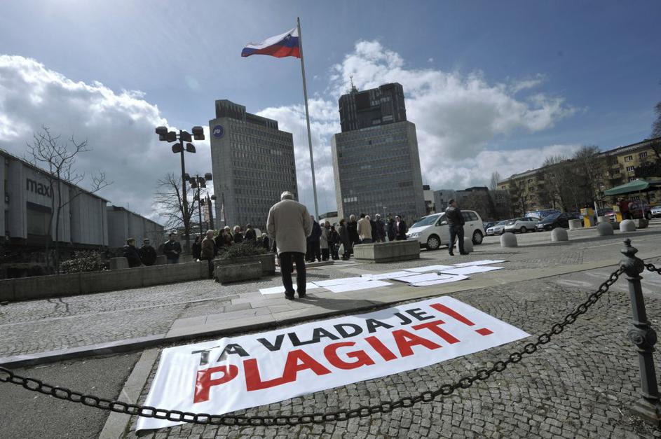 Protest pred državnim zborom