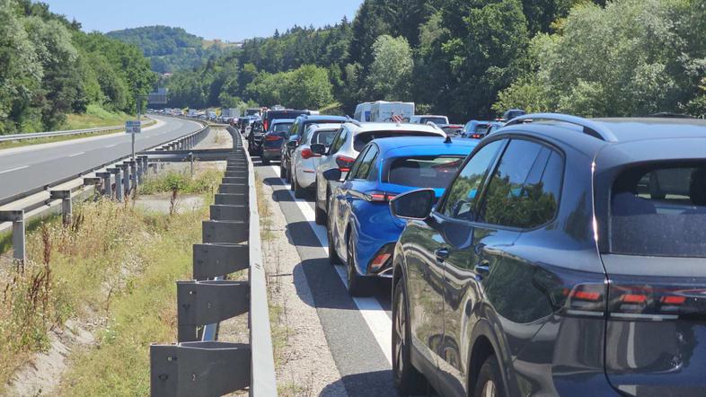 zastoj gneča štajerska avtocesta