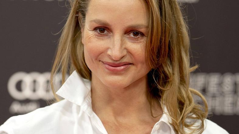 Lara Joy Körner