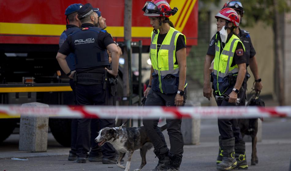 V Madridu se je zrušil del stavbe, več ljudi je ranjenih in pogrešanih